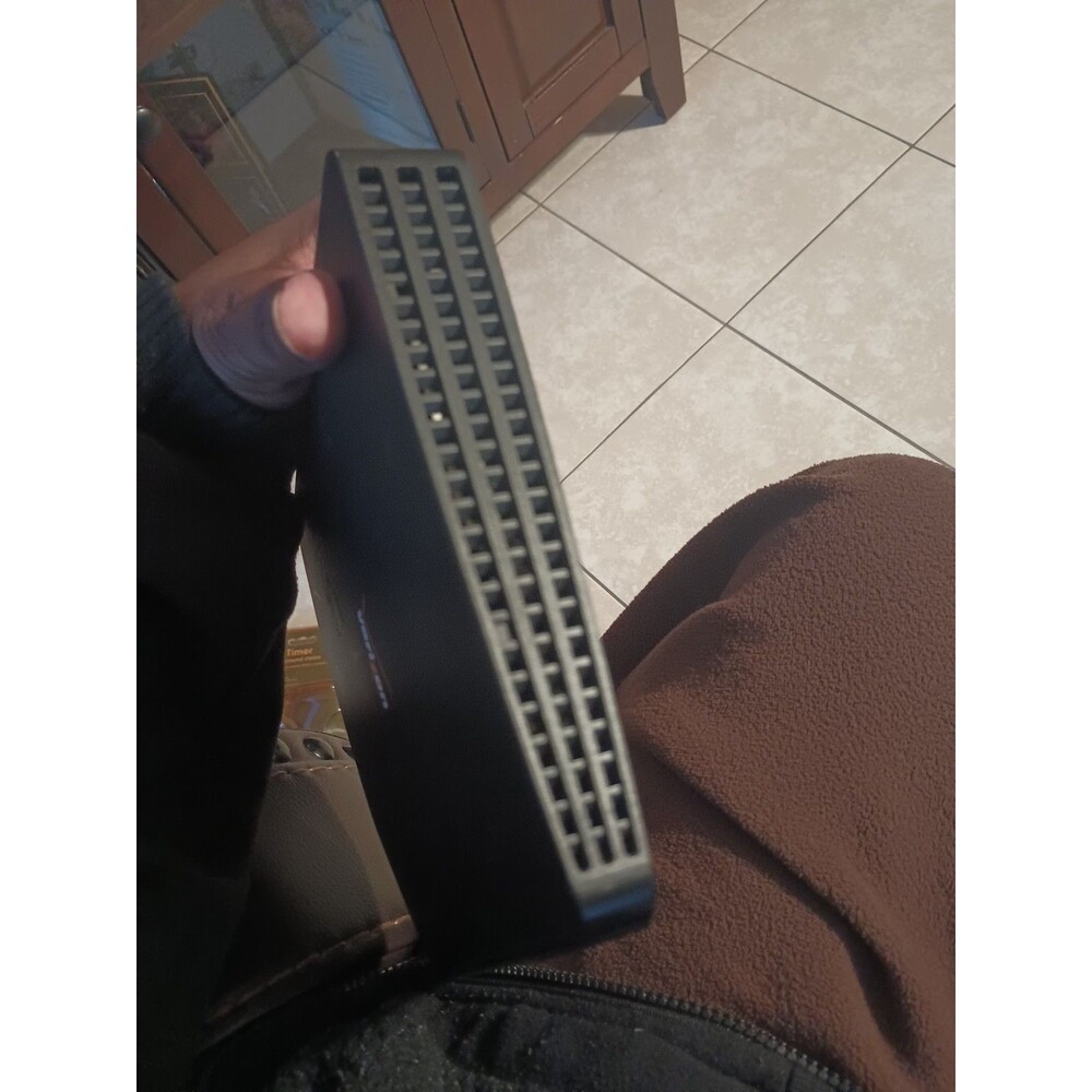Verizon FiOS G1100 Quantum Gateway Wireless Router - Picture 5 of 6